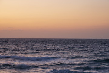 Fototapeta na wymiar 夕暮れの海の風景景色