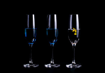 Color splashes in champagne glasses