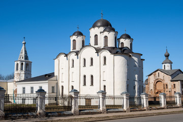 Fototapeta na wymiar Yaroslav's Court in Veliky Novgorod. Nikolo-Dvorishchensky Cathedral, an important historical tourist site of Russia.