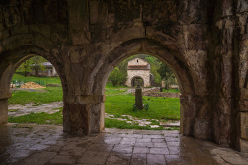 Fototapeta na wymiar arch of Gelati Monastery in kutaissi