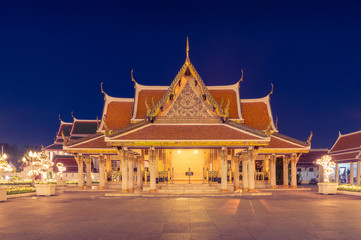 Fototapeta premium Bangkok architecture at night. Hall building at Metal Palace complex