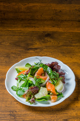 スモークサーモンサラダ　Healthy smoked salmon fruit salad