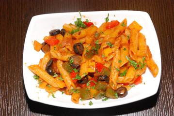 macaroni with tomato paste