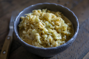 Blumenkohl mit Käse Sauce