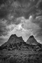 Naklejka premium twin sisters in city of rocks, Idaho, usa