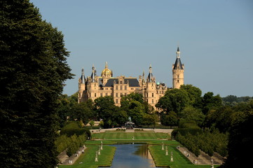 Naklejka premium Stadtrundfahrt Schwerin, Schloß