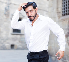 Obraz premium Passionate man dancing alone outdoors