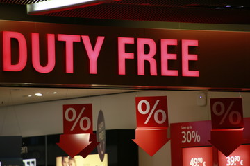 Symbolfoto zollfreier Einkauf - duty free