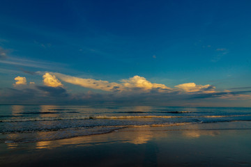 Fototapeta na wymiar Tropical seascape view in the morning,Thailand