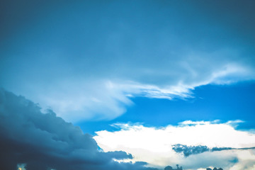 Obraz premium Sky clouds background. Blue summer clam relief stress concept idea.