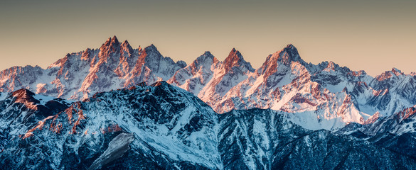 Fototapeta na wymiar Snow mountains in Sichuan of China