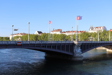 Lyon - Pont Lafayette sur le fleuve Rhône construit en 1890