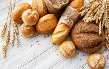 Fotobehang Brood Assortiment van gebakken brood