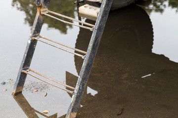 ladder puddle © rsooll