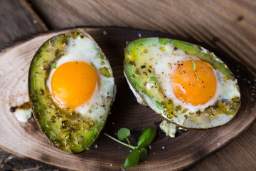 Baked Avocado with Egg