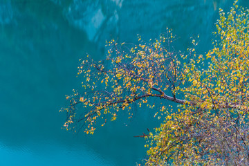 Fototapeta na wymiar fall in mountains in Sichuan China