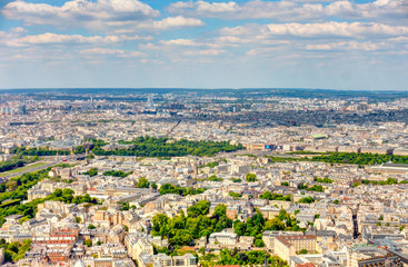 Fototapeta na wymiar Paris cityscape from above