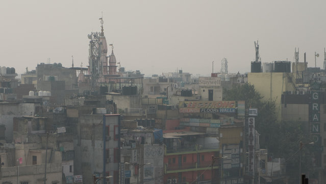 City of New Delhi air pollution smog