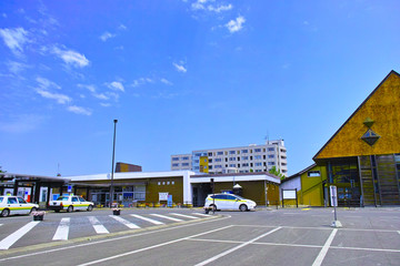 北海道富良野市にある根室本線の富良野駅の風景