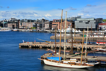 Fototapeta na wymiar port w Oslo, Norwegia