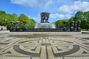 park Vigeland w Oslo, Norwegia © VinyLove Foto
