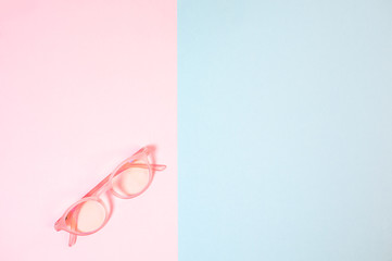 Blue-pink glasses with clear lenses