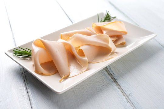 Portata di fesa di tacchino arrosto a fette