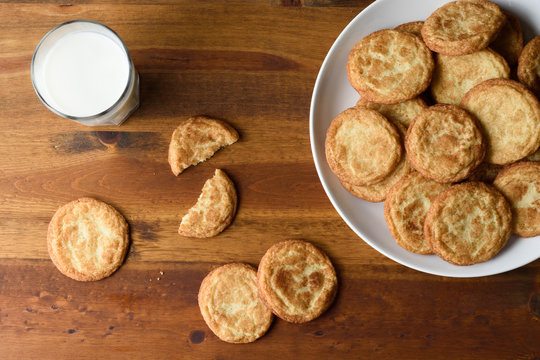 Fresh homemade snickerdoodle cookies and milk