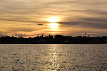 Fototapeta na wymiar sunset on sea in Norway, Oslo 
