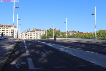 Le pont Maréchal Alphonse Juin à Lyon, construit en 1973
