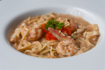 Creamy pasta spaghetti with shrimp