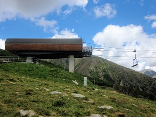 Obraz premium Ski lift station at Strbske Pleso in High Tatras, Slovakia