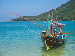 Fototapeta na wymiar Fishing boats off the coast of the island of Koh Phangan. Thailand