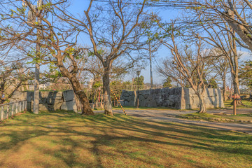 春の盛岡城の車御門跡の風景