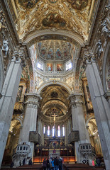 Fototapeta na wymiar Angular view of the interior an italian Church