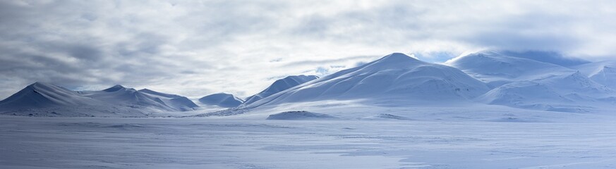 Svalbard - an arctic wonderland © Tomi