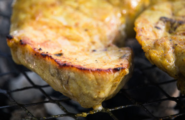 Saftiges Grillfleisch mit Kruste