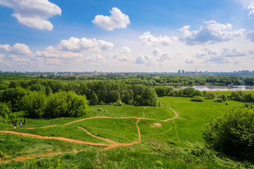 Fototapeta na wymiar Image of a panorama of Kolomenskoye park in Moscow at spring