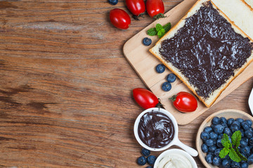 Fruit and bread, hearty breakfast，Chocolate sauce bread