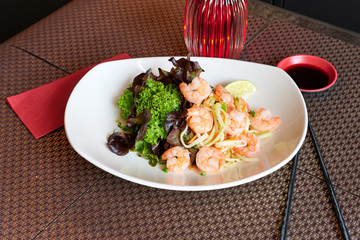 Shrimps Vietnam Salat