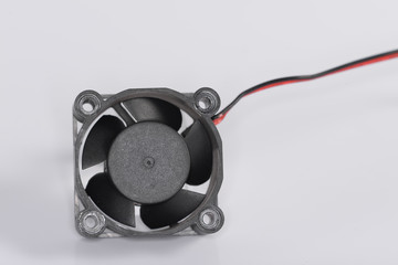 Electric motor for temperature dissipation