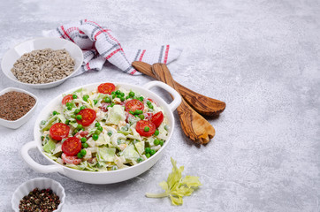 Salad of raw vegetables