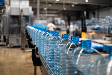 Bottling plant - Water bottling line for processing and bottling pure mineral carbonated water into bottles.