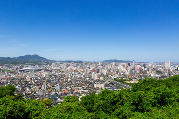 初夏の足立公園からの北九州市街地眺望　北九州市小倉北区