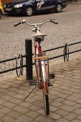 Obraz na płótnie Canvas bicycle on the street