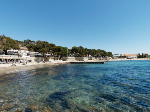 C&ocirc;te d'azur. Golfe sambracitain. Les Issambres. Pointe de l'Arpillon, plage San Pe&iuml;re