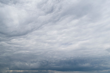 nuves grises de tormenta