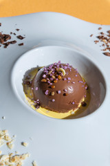 Semi-sphere Belgian chocolate with vanilla mouse
