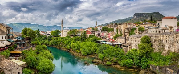 Fototapeta na wymiar Old town of Mostar with famous Old Bridge (Stari Most), Bosnia and Herzegovina