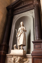 Fototapeta premium statue of virgin mary